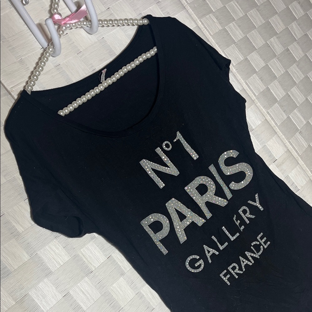 Black N°1 Paris Gallery Graphic Tee - Women's Short Sleeve